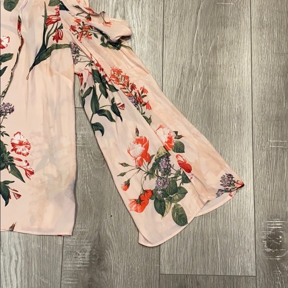 Curve Appeal Cold Shoulder Flutter Sleeve Blouse - Picture 2 of 6